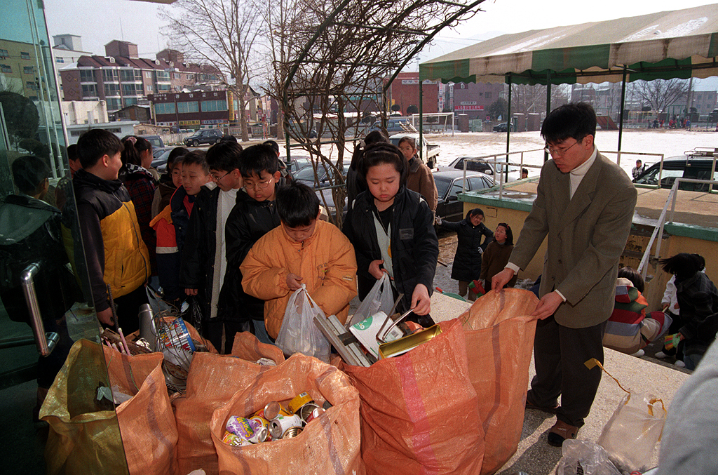 재활용 고철 수거(동부초등학교)