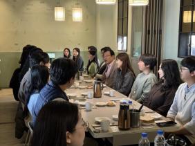 신혼 공무원 만나 ‘가화만사성 기원’ 의 사진2