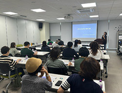 여성의 지역사회 활동역량강화 